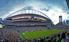 开云体育在线-欧文关键三分定乾坤，快船巅峰对决险胜黄蜂