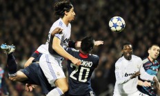 开云在线直播-里昂碾压皇马，托尼统治全场