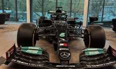 开云APP-包含阿斯顿马丁轻取雷诺车队，汉密尔顿点燃赛场的词条