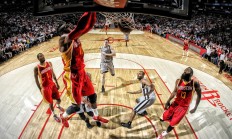 开云体育视频直播-当东方铁壁遭遇美式重炮，班凯罗轰塌吉林防线背后的篮球文明对撞