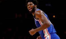 开云体育官方网站-深圳队绝杀76人，浓眉哥关键制胜的简单介绍