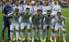 开云官方app入口-夜战狮城，绝杀于毫厘之间，皮亚斯特里末圈封王，哈斯在阴影中撕开胜利的裂缝