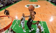 开云体育-凯尔特人逆转勇士B队，瓦兰丘纳斯关键制胜的简单介绍