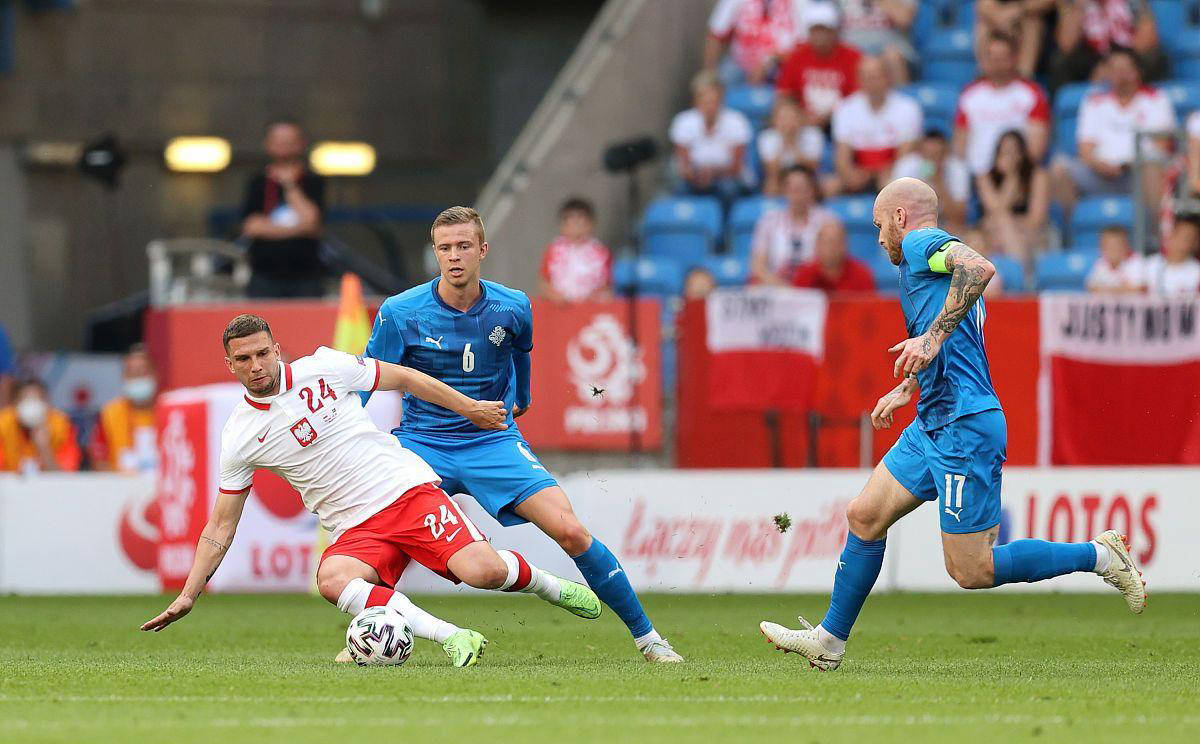 博洛尼亚将在客场与那不勒斯队交手 博洛尼亚将在客场与那不勒斯队交手