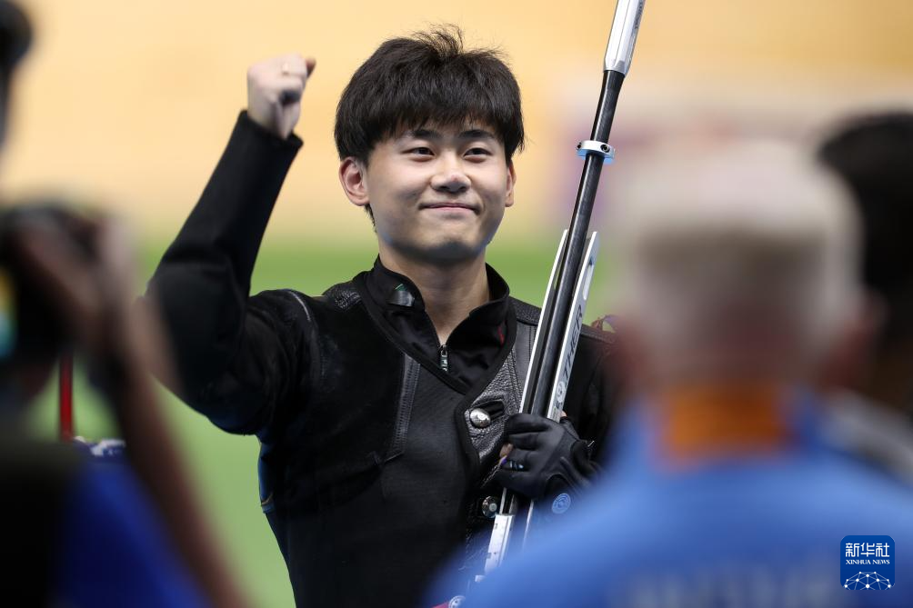 射击选手实现神来之笔获得冠军的简单介绍
