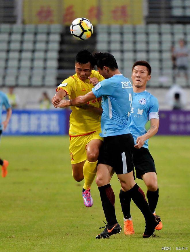 四川队主场不敌辽足,遗憾失利 四川队主场不敌辽足,遗憾失利