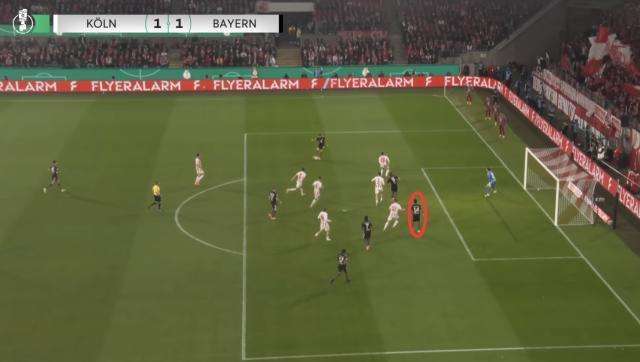 包含拜仁慕尼黑后防稳固，成功击败对手实现逆转的词条