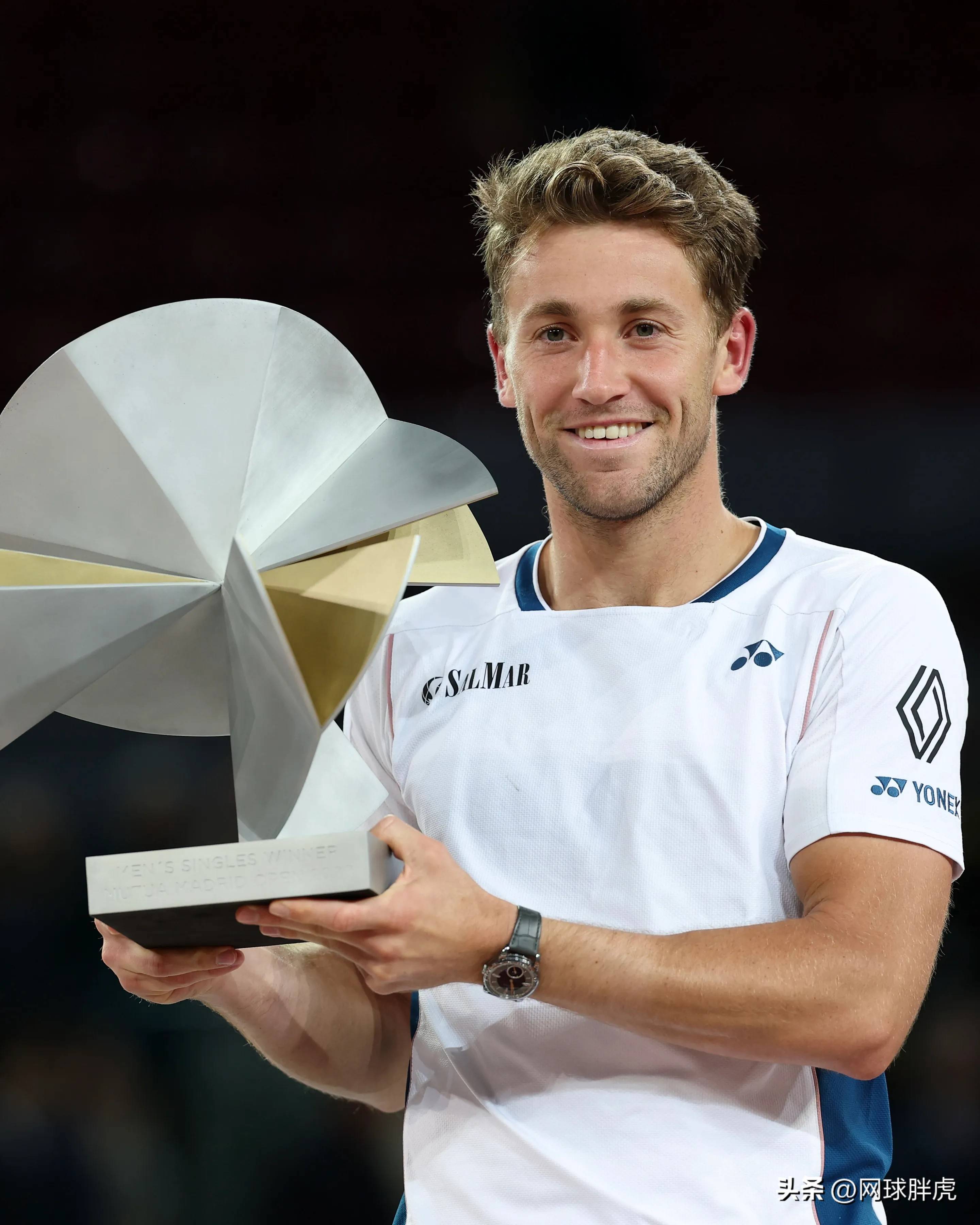 ATP总决赛逆转澳网，鲁德关键制胜的简单介绍