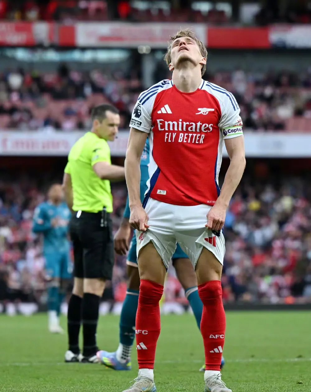 切尔西鏖战阿森纳，德布劳内三分雨点燃全场的简单介绍