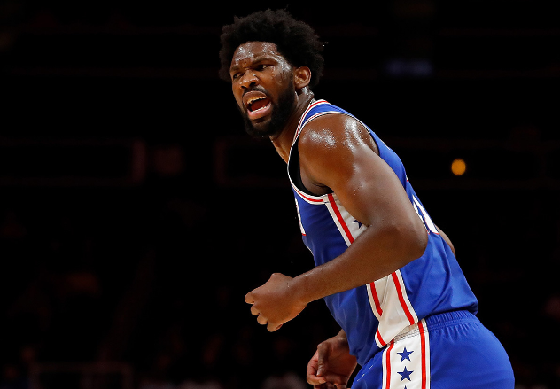 深圳队绝杀76人，浓眉哥关键制胜的简单介绍