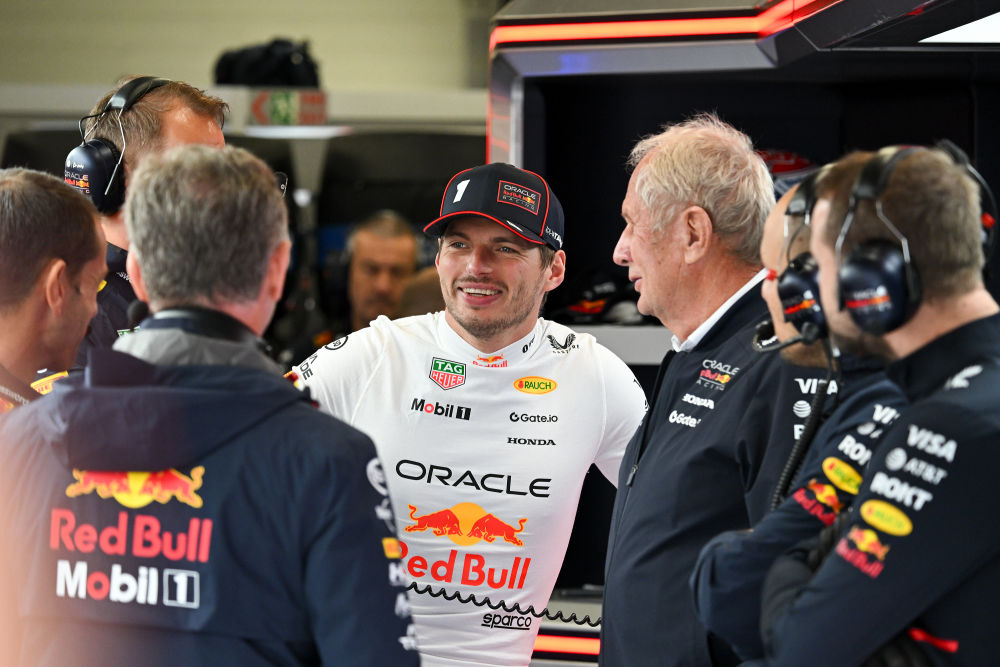 雷诺车队翻盘红牛车队，维斯塔潘刷新纪录的简单介绍