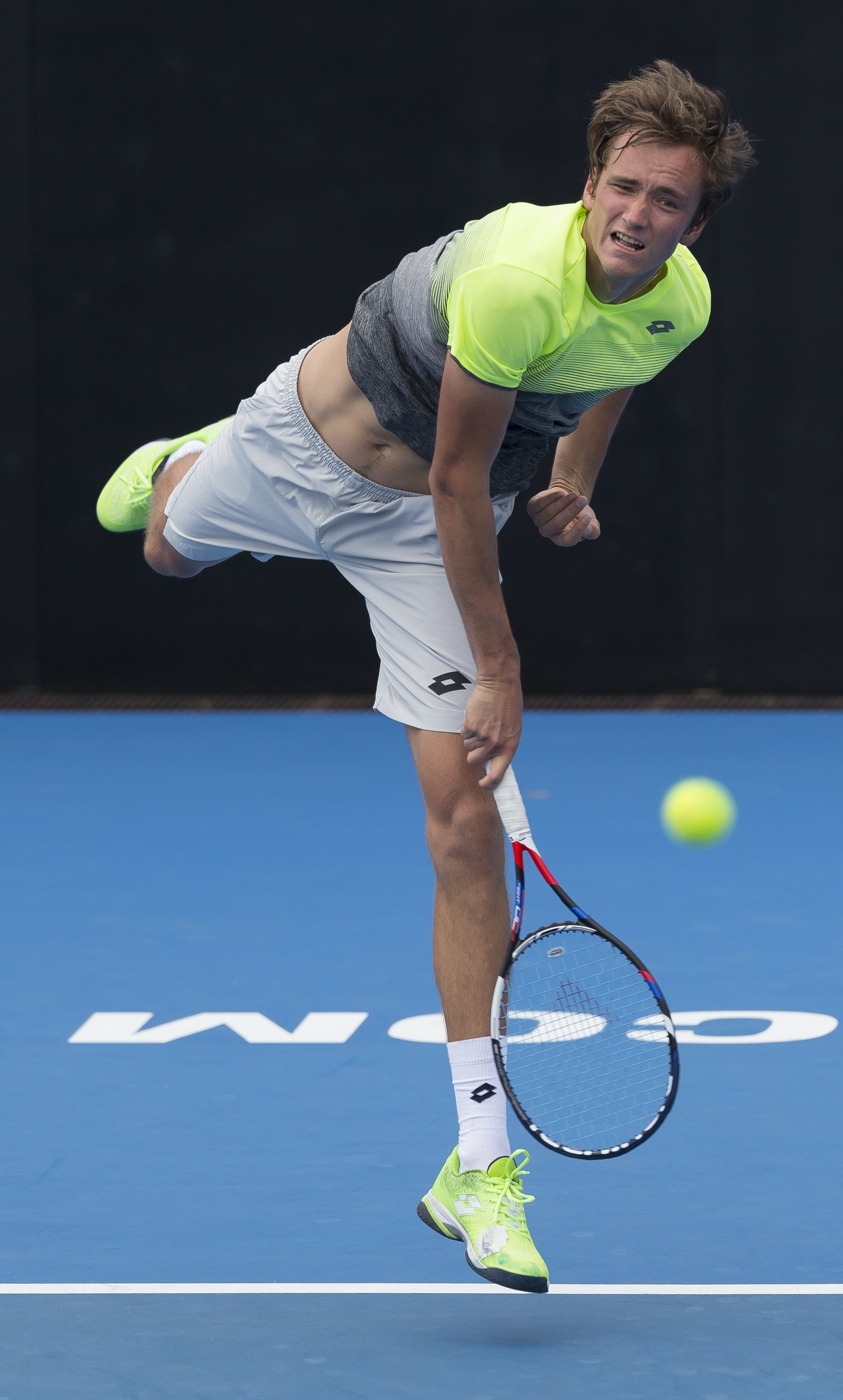 意大利网球队绝地反击世界网球队,梅德韦杰夫高光表现的简单介绍 意大利网球队绝地反击世界网球队,梅德韦杰夫高光表现的简单介绍