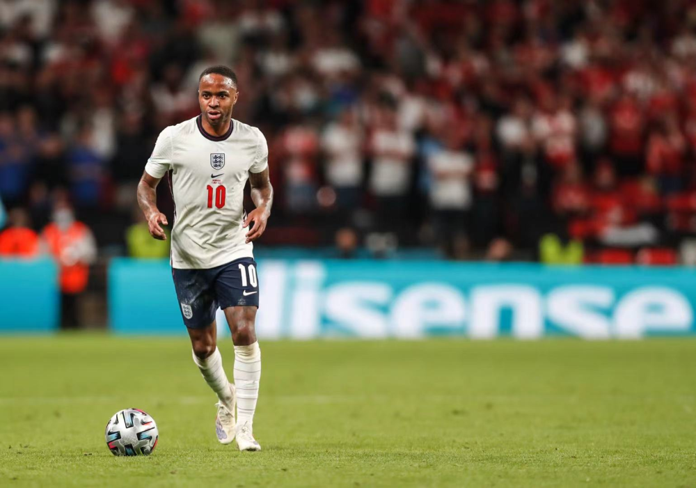 英格兰羽毛球队碾压印尼羽毛球队，陶菲克制霸全场的简单介绍