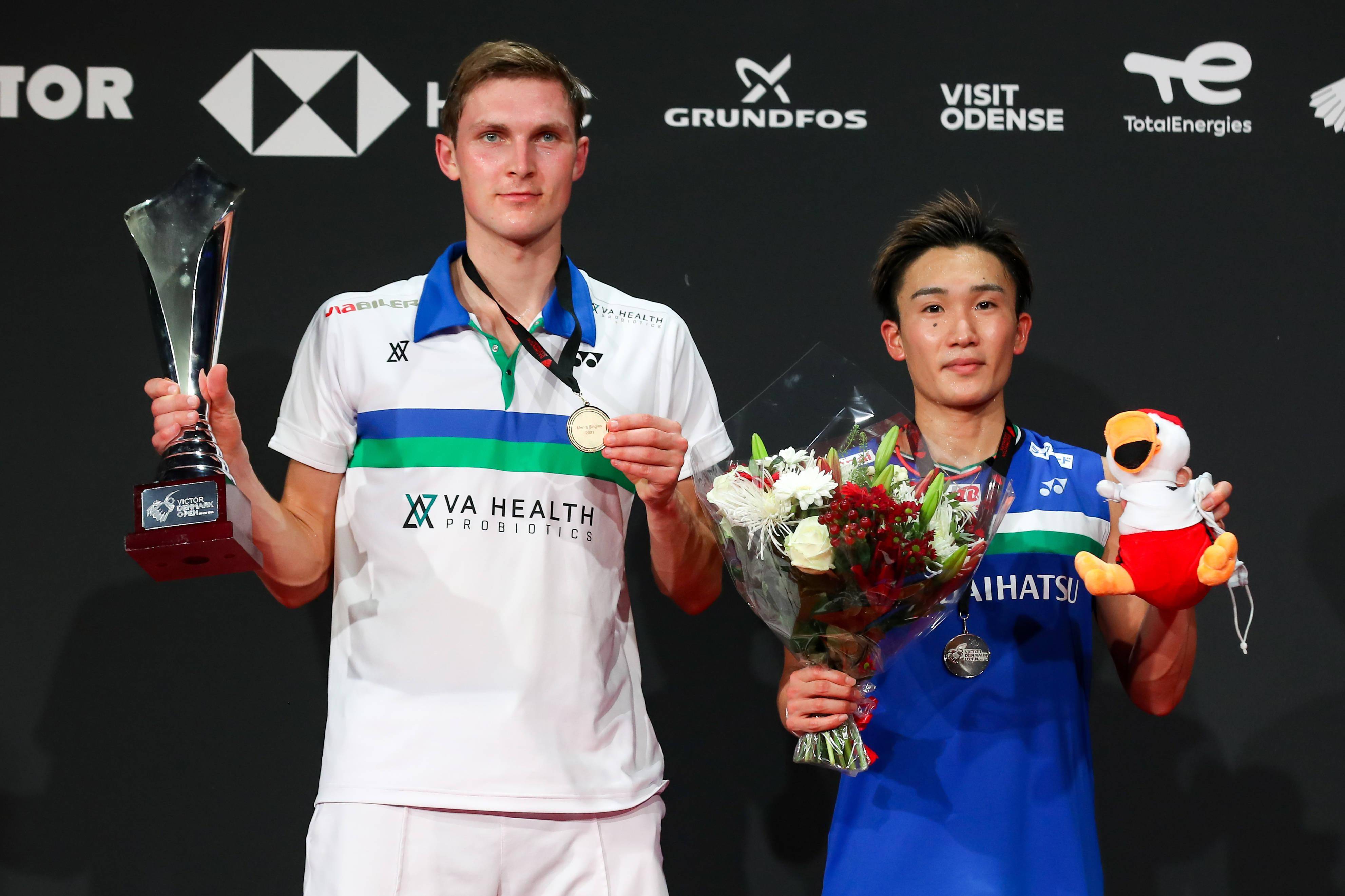 包含丹麦队横扫马来西亚队，安赛龙惊艳四座的词条