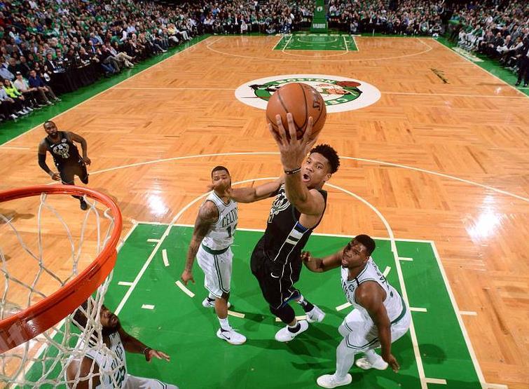 凯尔特人逆转勇士B队，瓦兰丘纳斯关键制胜的简单介绍