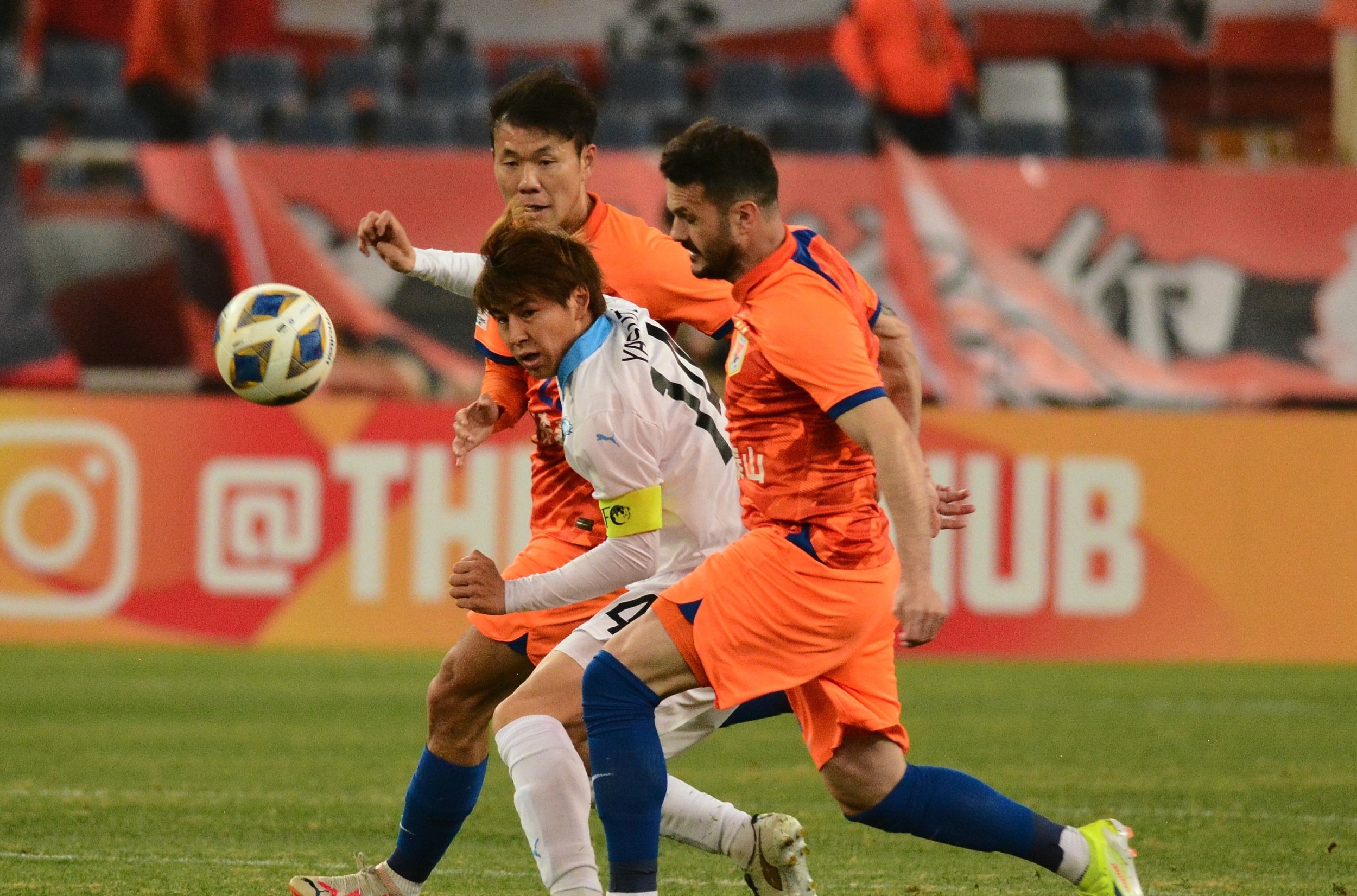 山东队轻取江苏队，西亚卡姆带队取胜