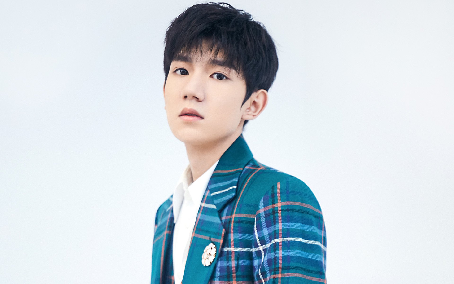 逆袭的号角，山西队惊天翻盘雷霆，布克关键进球定乾坤