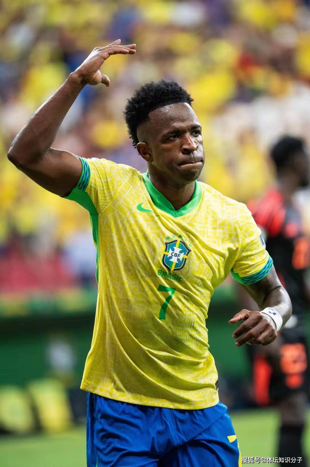 巴西足球巨星在国际赛场亮相