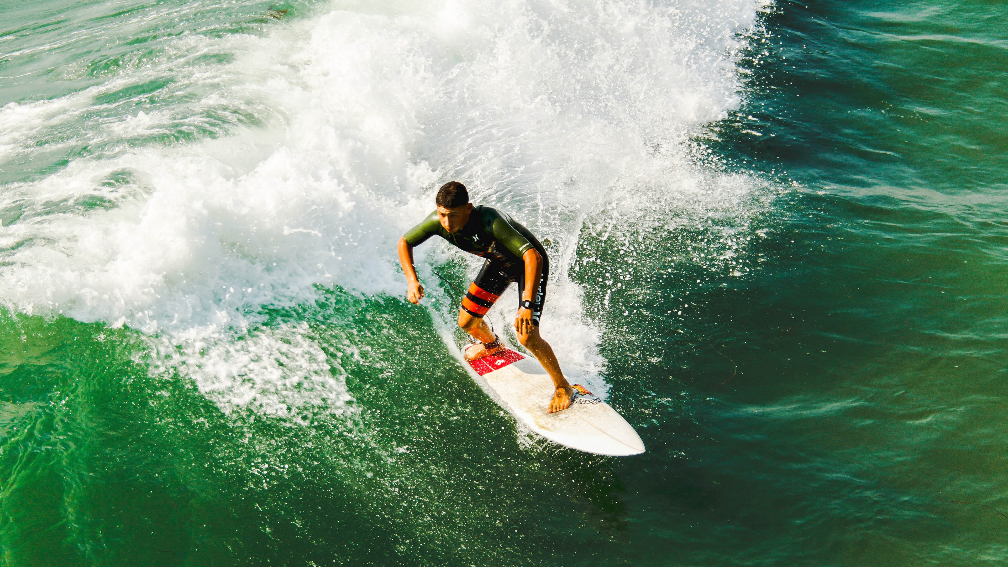 布伦森惊艳四座,勇士淘汰赛过关爵士,新生代崛起与传统豪强的韧性之战