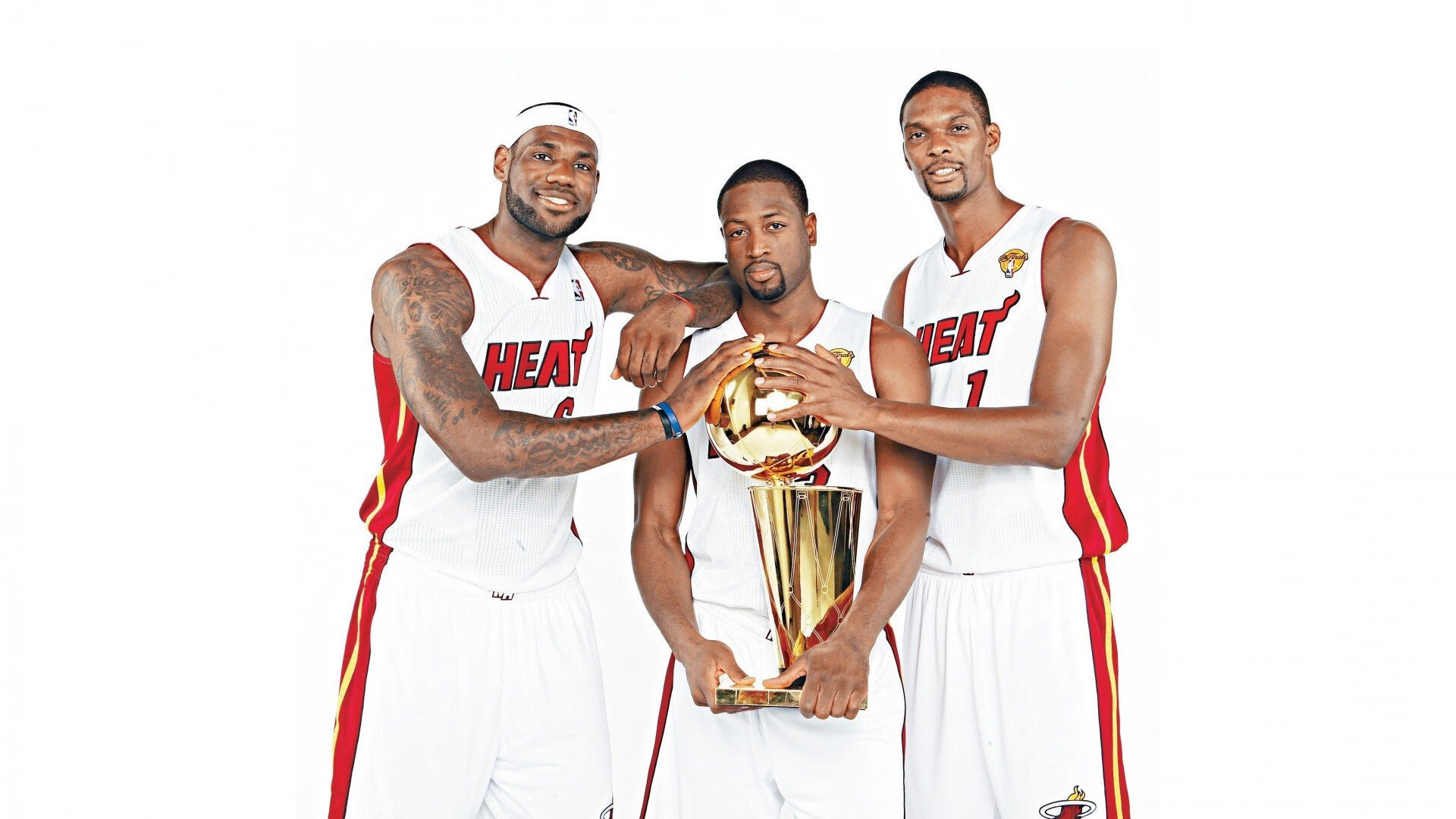 英超争冠焦点战，克罗亚终结利物浦，曼城坐收渔利